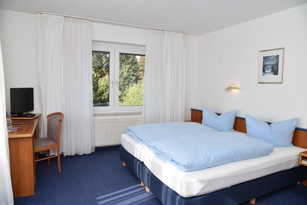 Hotel An Der Alten Porzelline Neuhaus am Rennweg Bagian luar foto