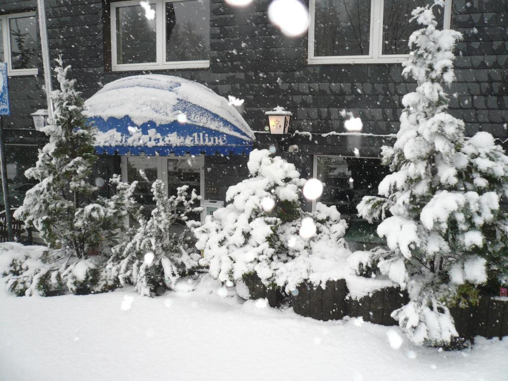 Hotel An Der Alten Porzelline Neuhaus am Rennweg Bagian luar foto